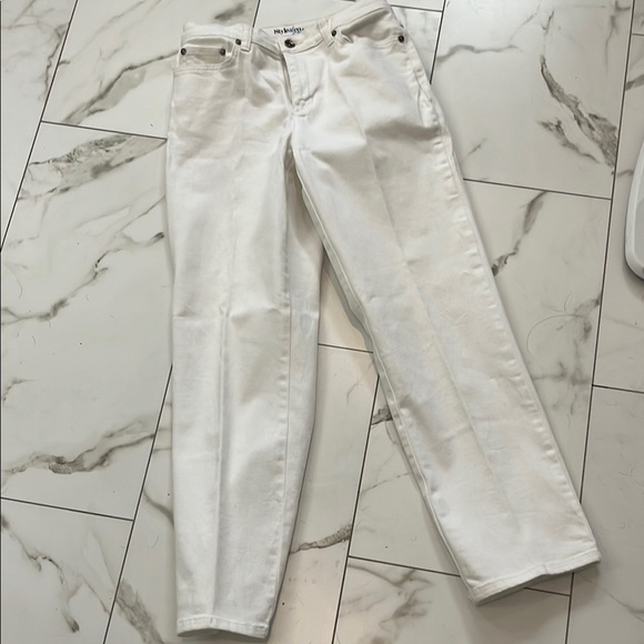 Style & Co. Denim - Style & Co. women’s White Straight-Leg Jeans